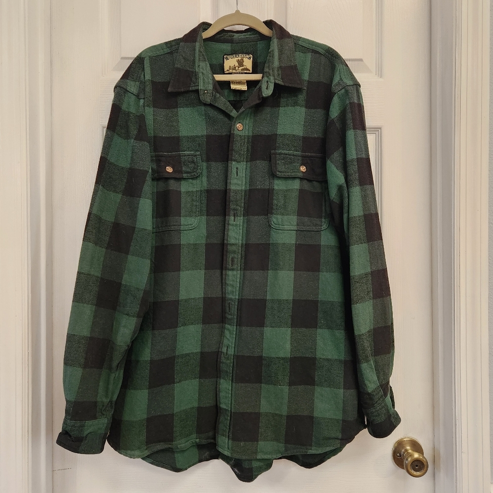 Green and Black Plaid Button-Up Heavy Shacket.